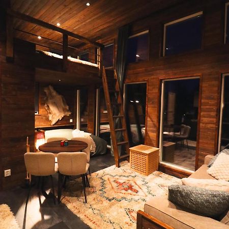 Reindeer River Lights Lodge Kiruna Eksteriør billede